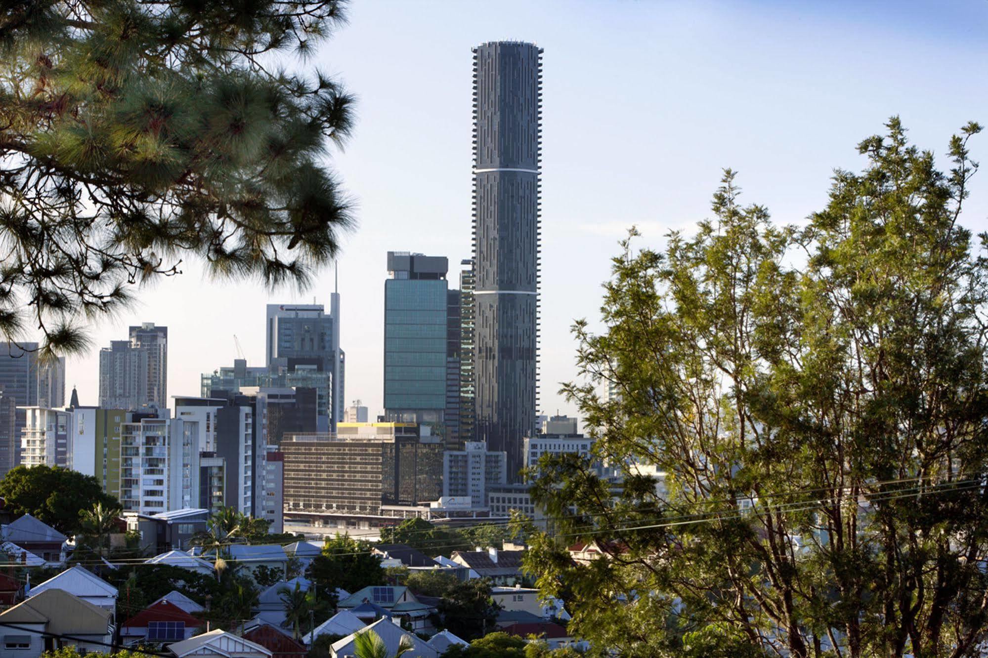 Meriton Herschel Street, 5*