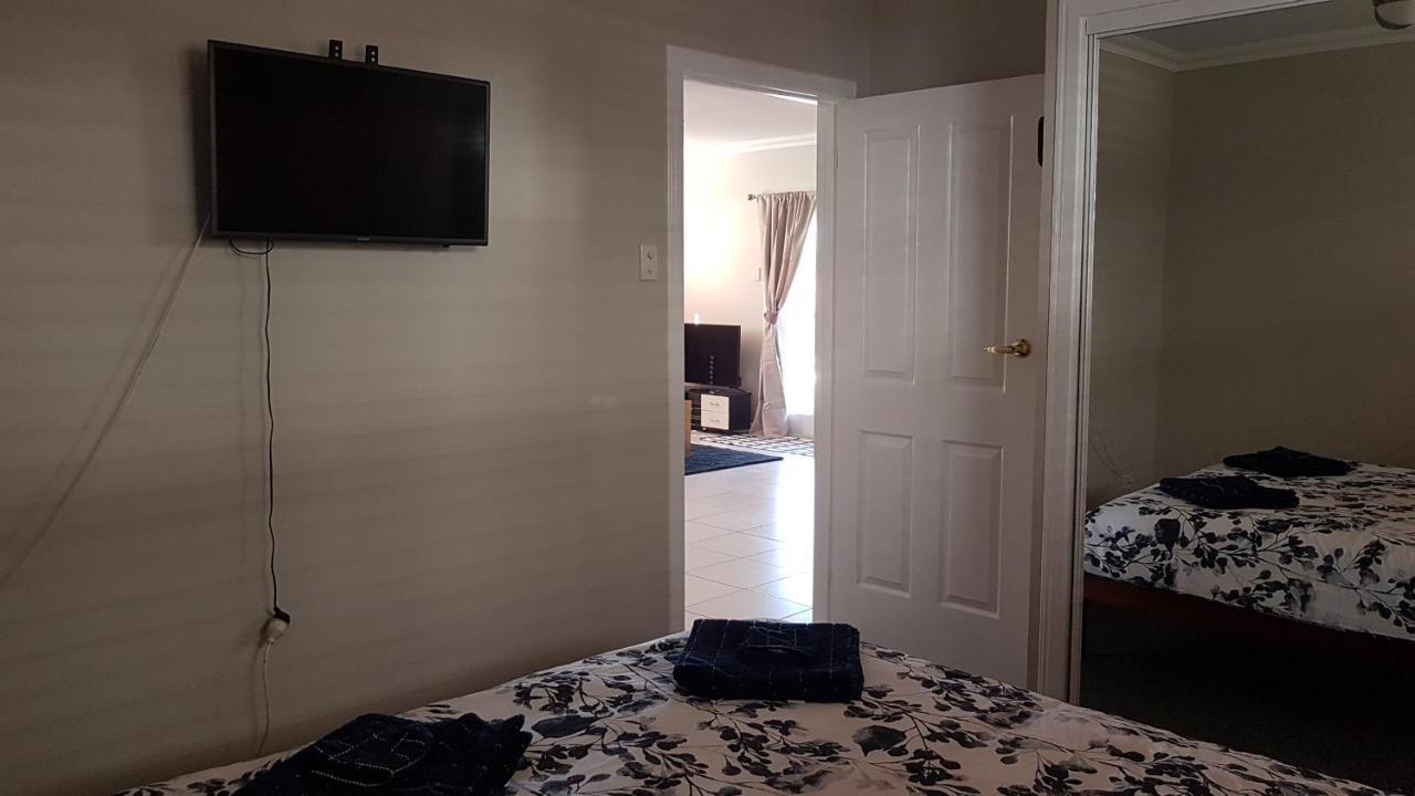 Sustainable By The Bay Bed & Breakfast Brisbane