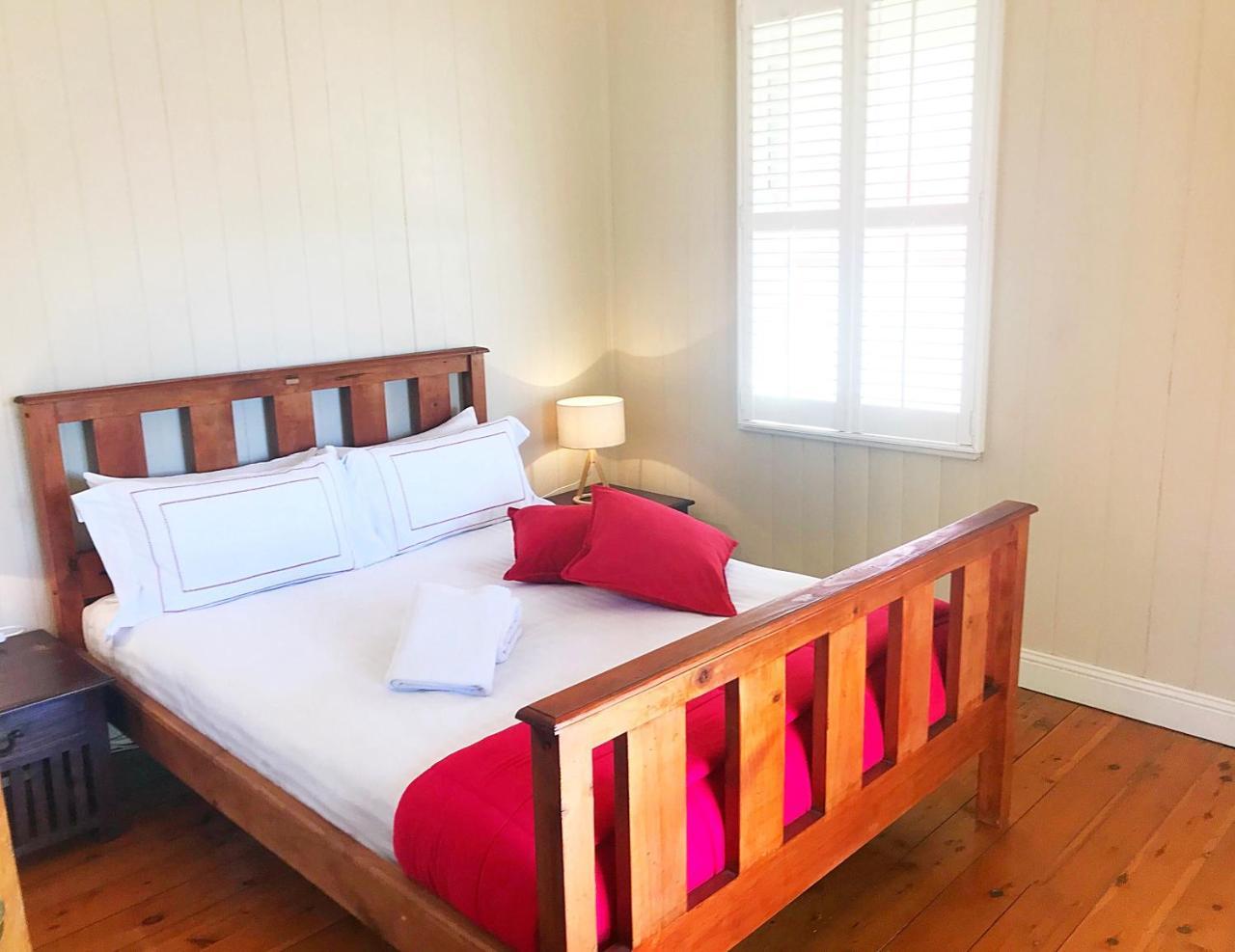 4 Bedroom House - Walk To Southbank Brisbane
