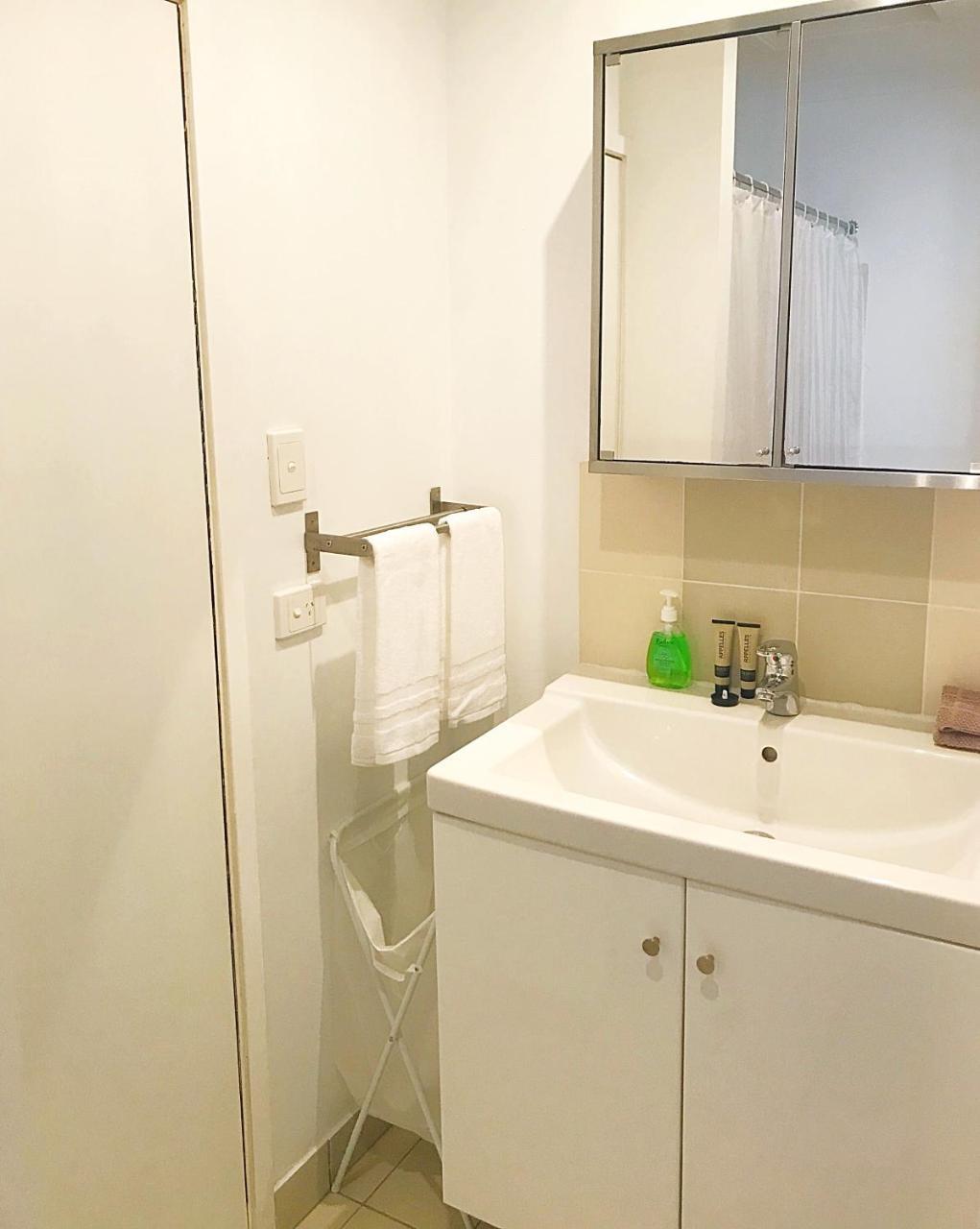 4 Bedroom House - Walk To Southbank Holiday home