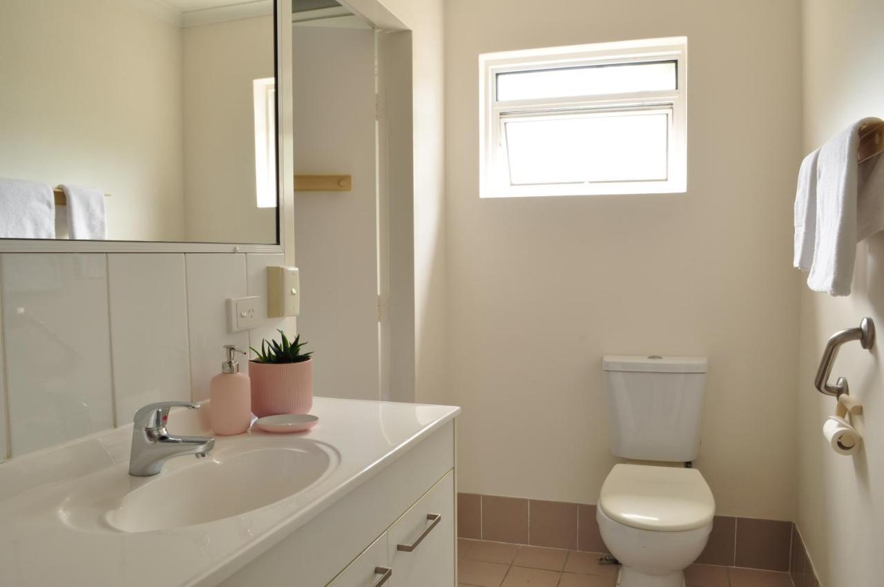 Isla House Greenslopes Guest house