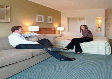 Airport Heritage Motel 4*