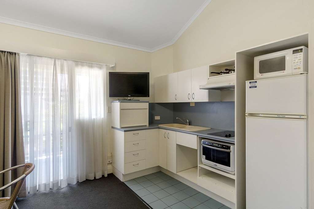 Toowong & Aparthotel 3*