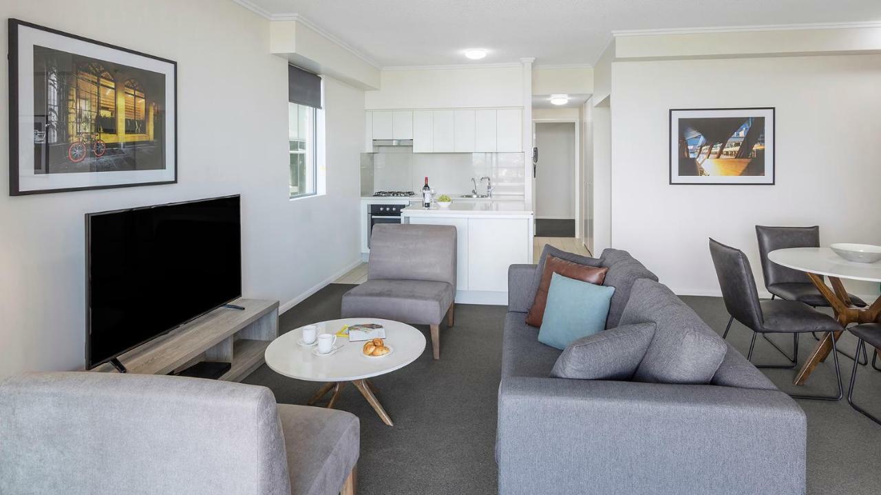 @ 212 Margaret Brisbane