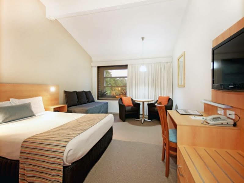 Airport International 4*