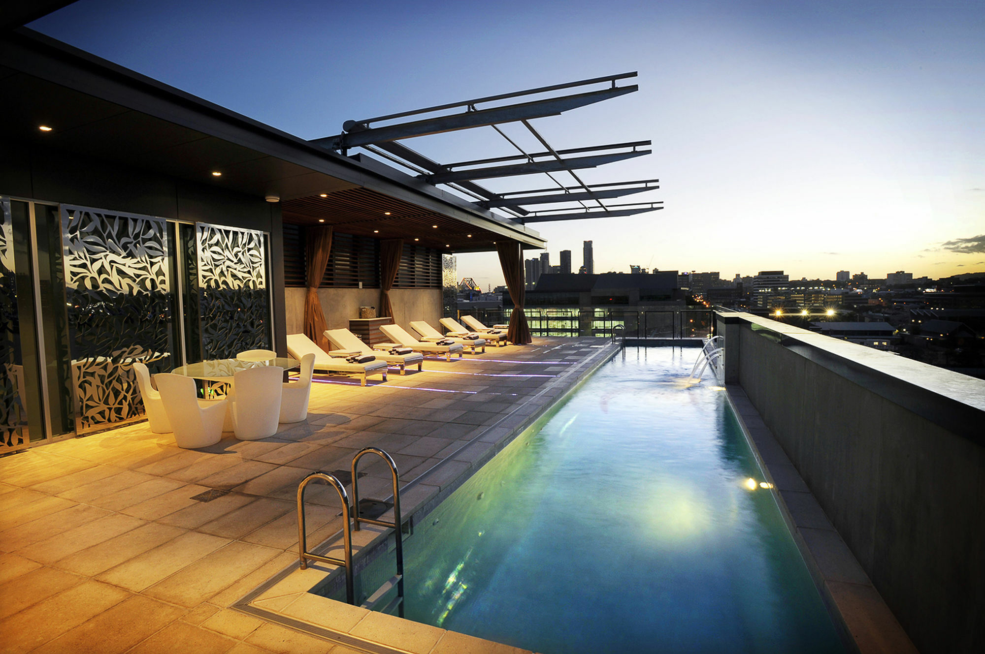Ovolo The Valley 5*