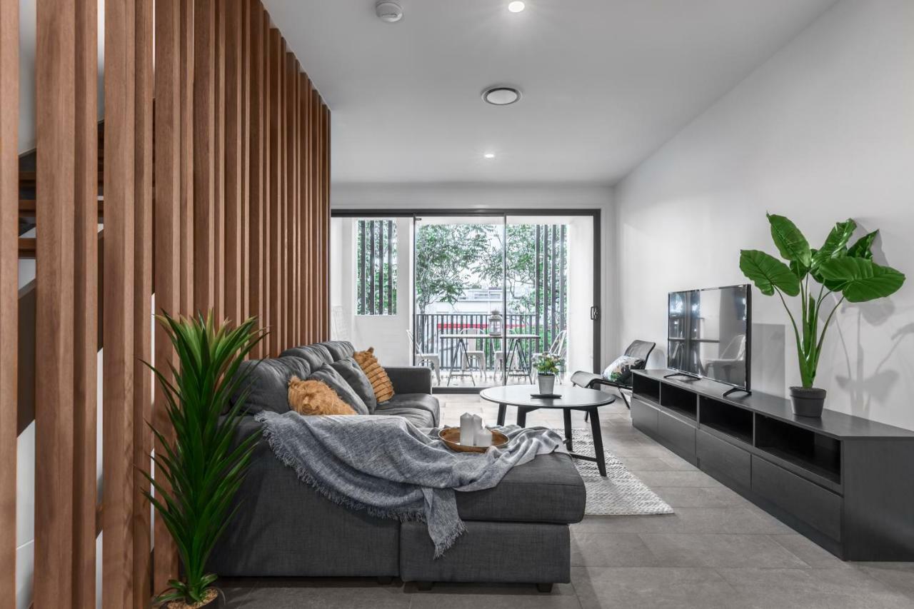 Luxury & Style 3 Bed Townhouse Manhattan Terraces *