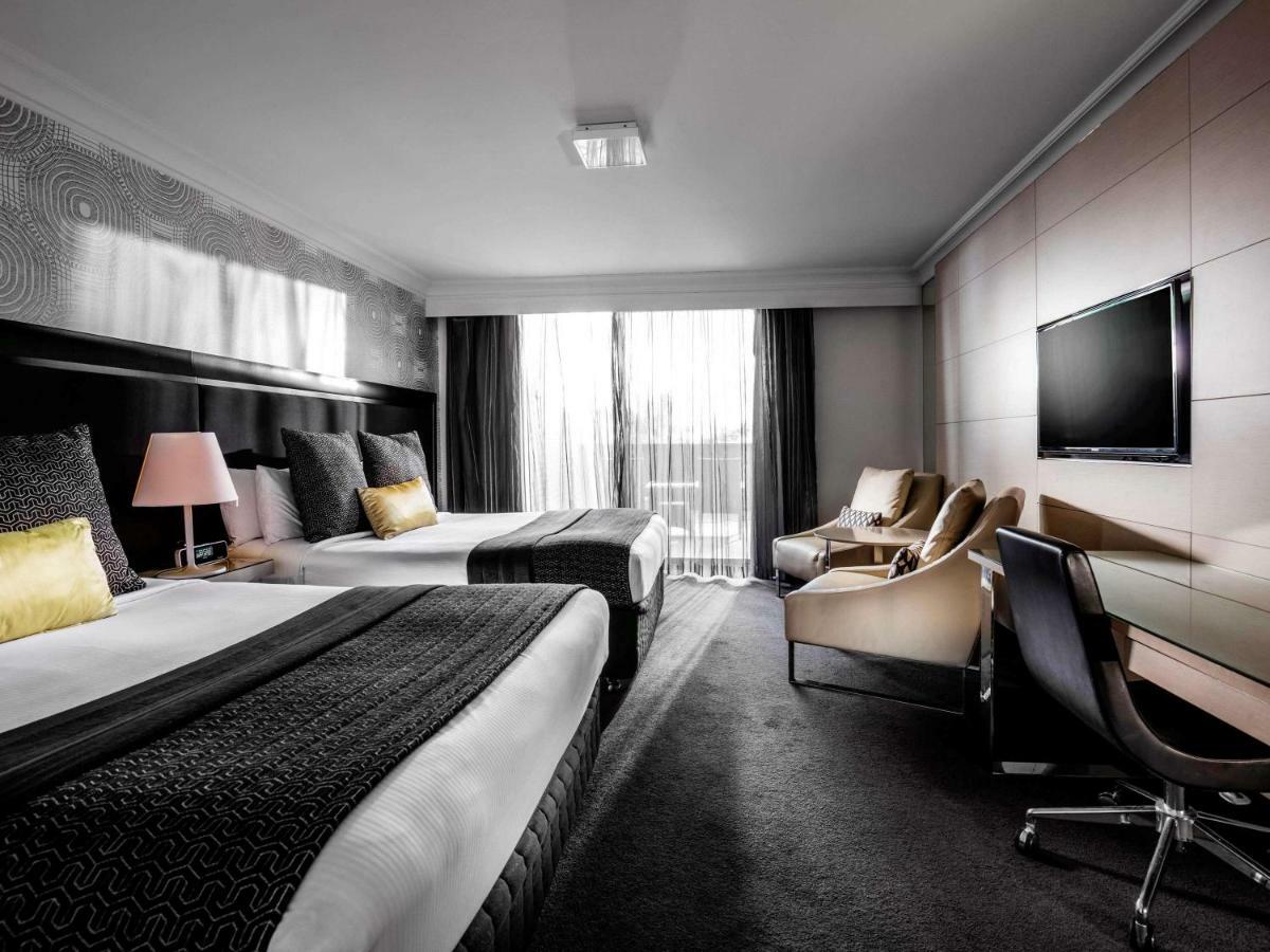Pullman King George Square Hotel