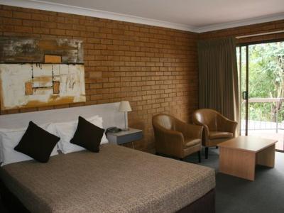 Airport Admiralty Brisbane