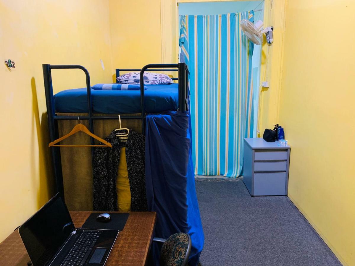 Yellow Submarine Backpackers Hostel Brisbane