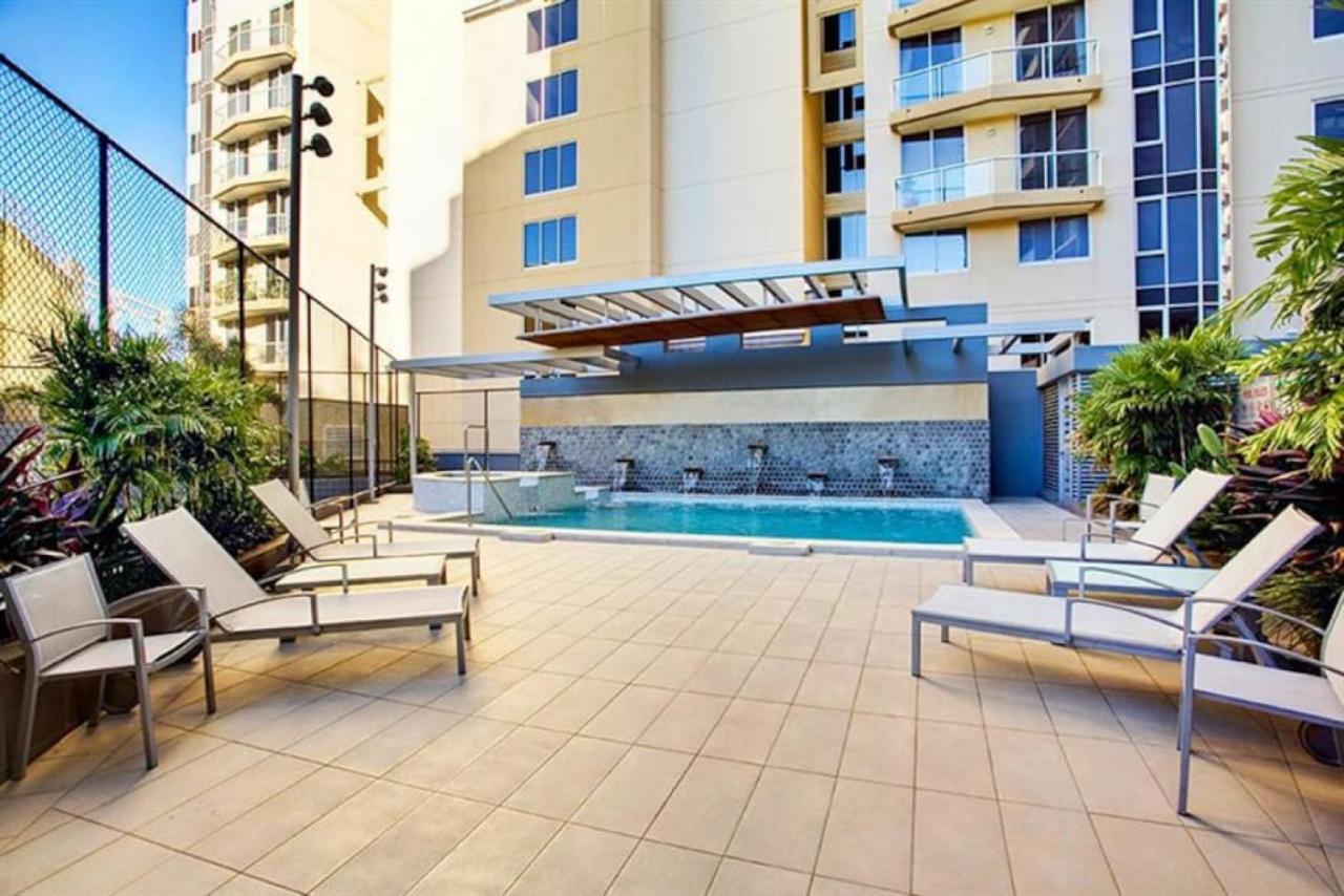 Sk1 - 2 Level 2 Bedroom Skyline Skyhome Apartment Brisbane