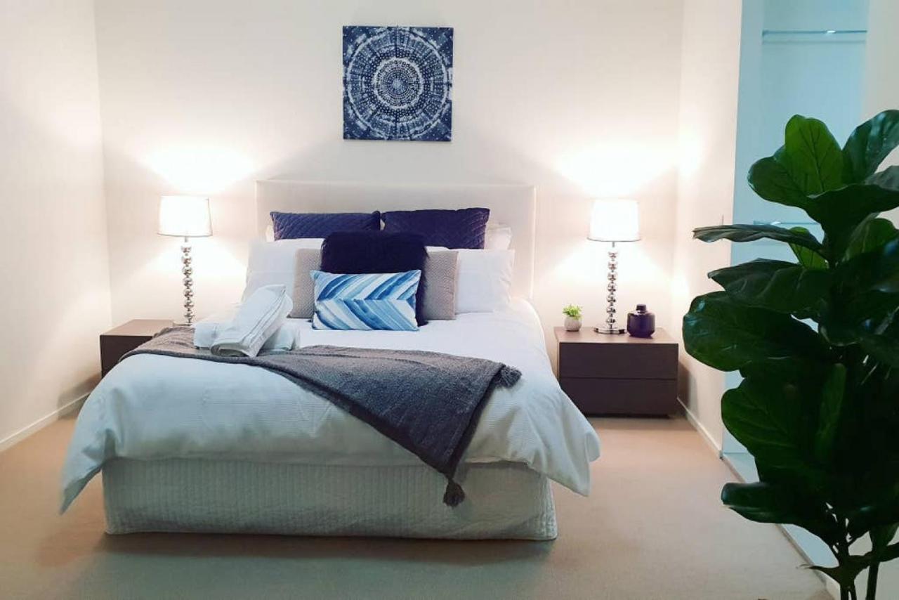 Sk2 - Charming Skyline Cbd W River Views 3 Bedroom Private