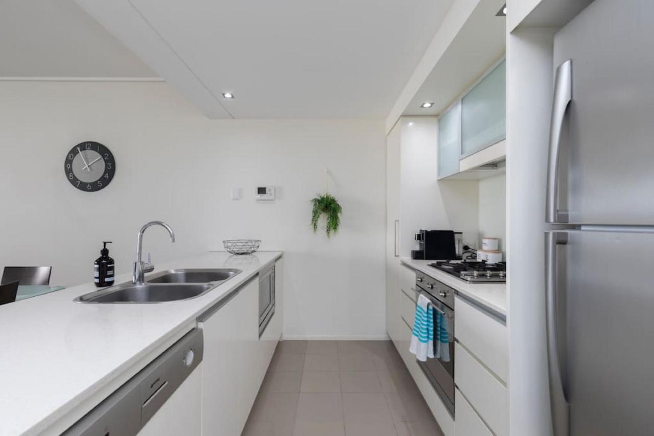 Sk2 - Charming Skyline Cbd W River Views 3 Bedroom Private * Brisbane