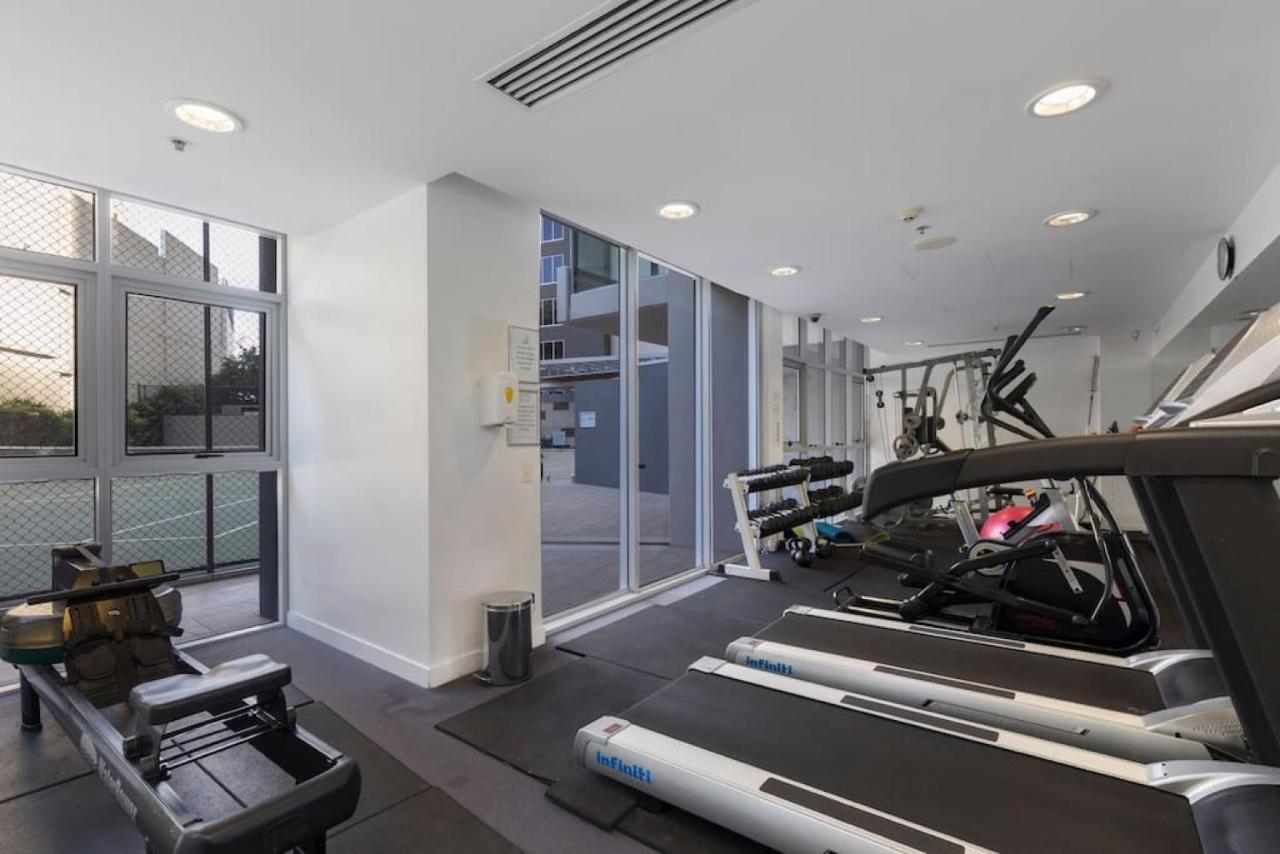 Sk2 - Charming Skyline Cbd W River Views 3 Bedroom Private Apartment