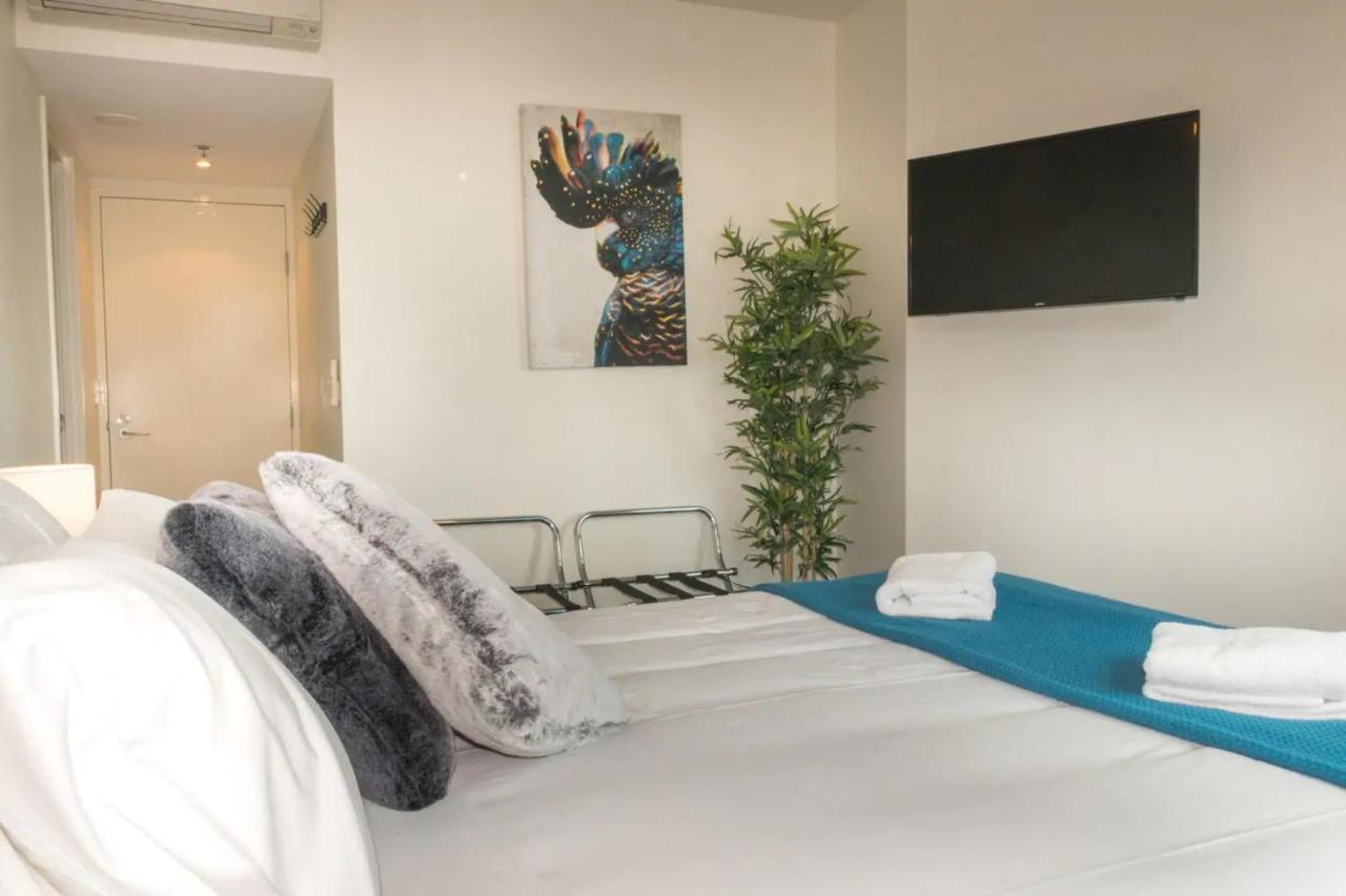 1 Bed Near Eagle Street 3* Brisbane