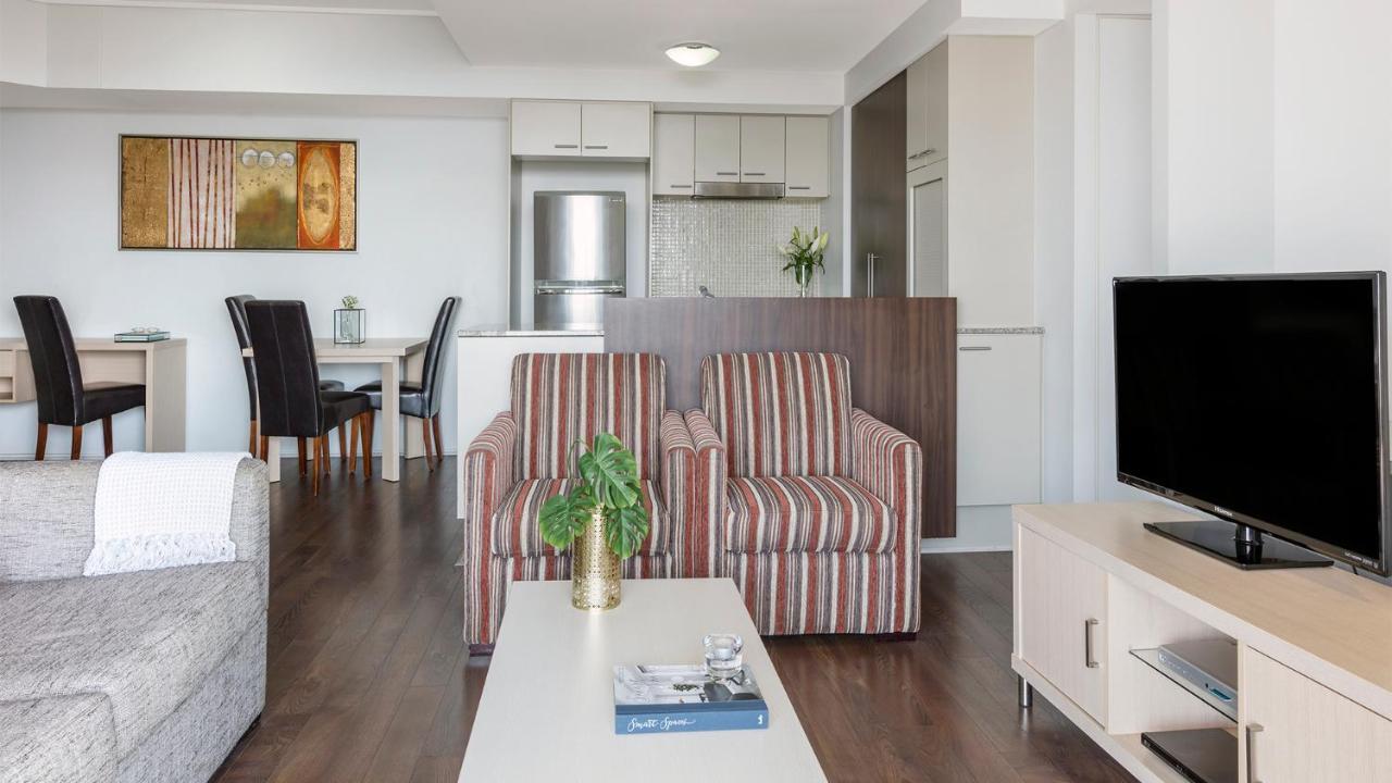 Aparthotel Oaks Aurora 4*