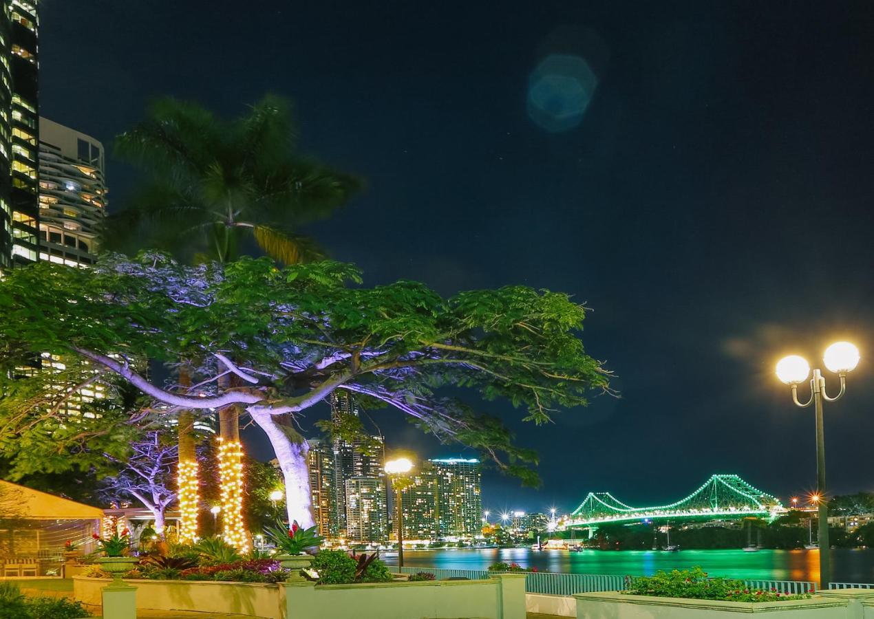 Stamford Plaza Hotel