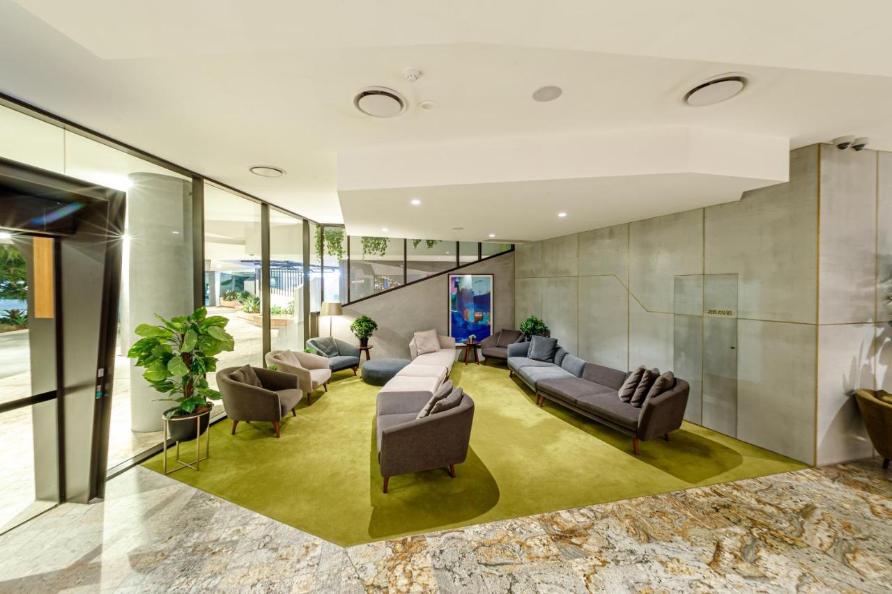 Hotel Eatons Hill 4*