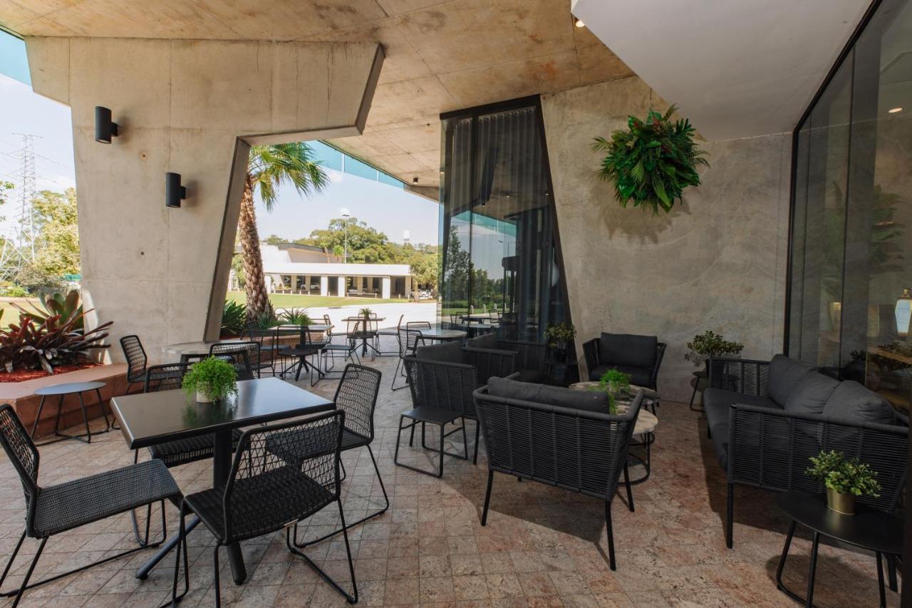 Hotel Eatons Hill 4*