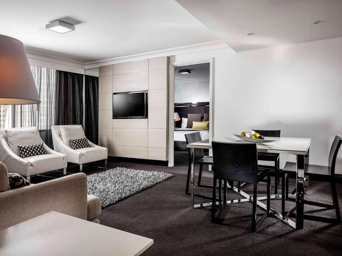 Pullman King George Square Hotel